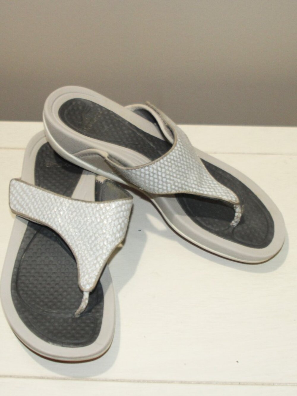 10a GC LADIES DANSKO SANDALS - WHITE/GREY 7 1/2 (38)